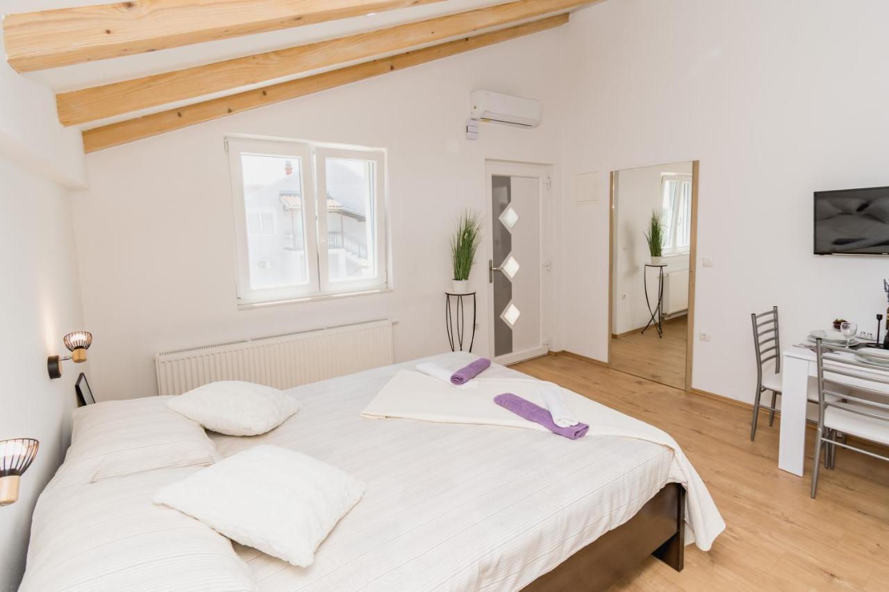 Studio Apartment Harmony Np Krka Lozovac Exterior foto