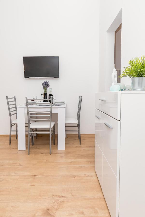 Studio Apartment Harmony Np Krka Lozovac Exterior foto